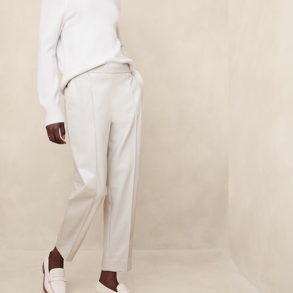 Banana Republic VEGAN LEATHER TAPERED PANT - Picture 1 of 3